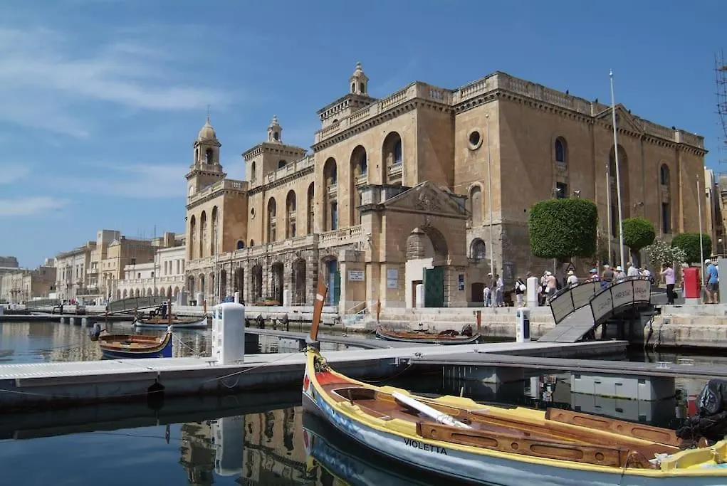 The Olive 3 - Traditional Maltese Accommodation Birgu Holiday home